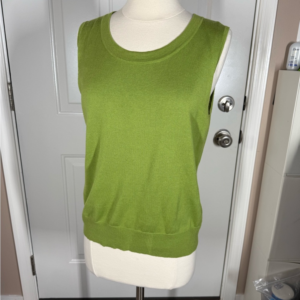 Jones Wear Vibrant Green Knit Top